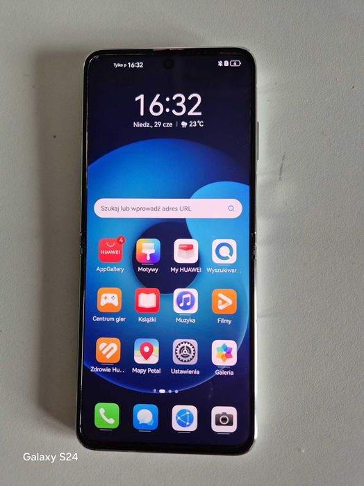 Huawei p50 pocket
