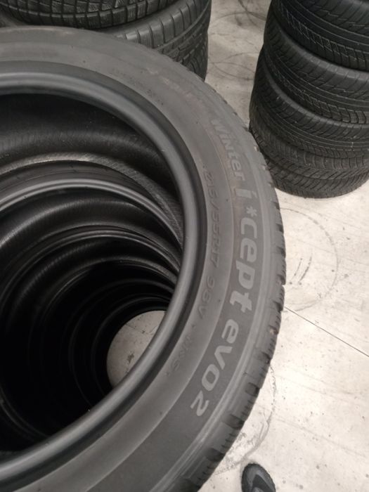 215 55 R17  HANKOOK  Winter i cept Evo 2,Зимові шини БВ Склад