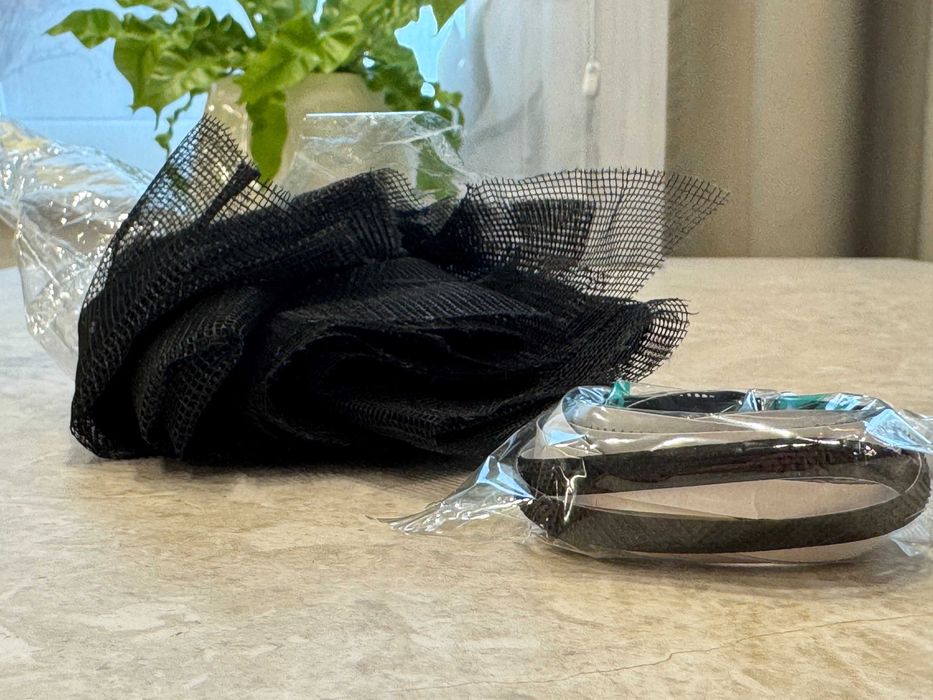 Siatka przeciw insektom do naklejenia w oknie, siatka na komary