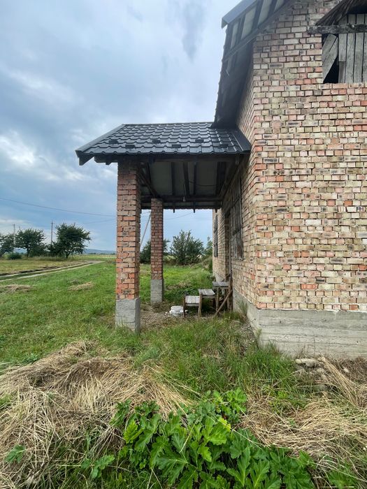 Сучасний високоякісний будинок с. Перерісль