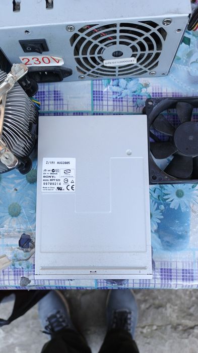 Комплектуючі до комп'ютера