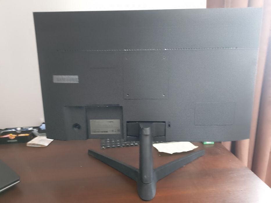 Монітор Samsung 27 дюймів F27T350FHI під ремонт на запчастини