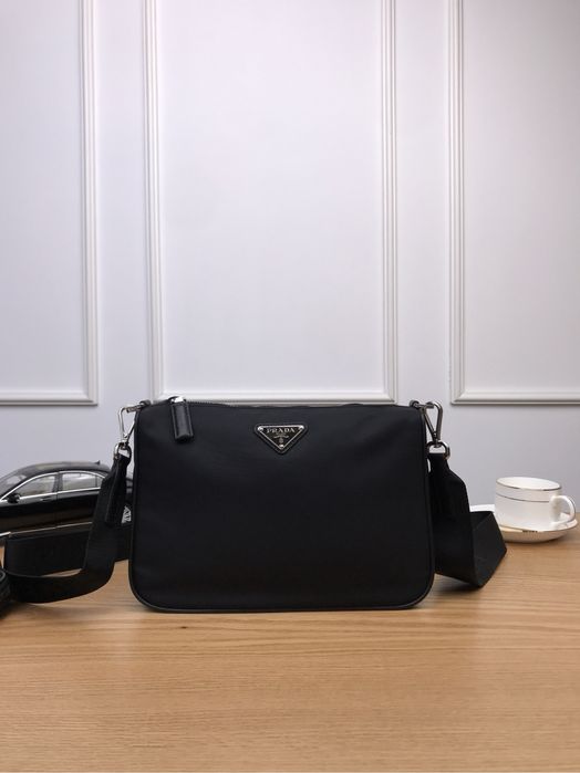 Сумка Prada 2VH113 Re-Nylon and Saffianо bag чоловіча чорна мужская