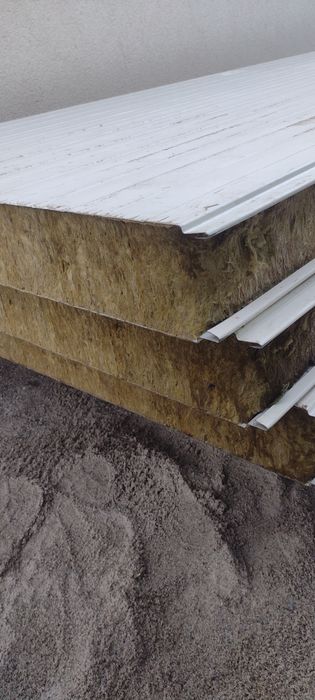 Płyta warstwowa obornicka   pir  100mm. 10 cm Nowa 1 gatunek