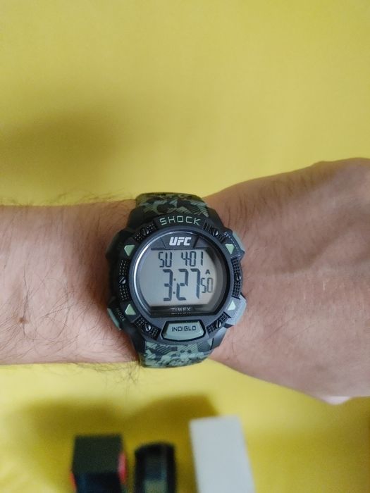 протиударний годинник Timex expedition UFC Core Shock Camo