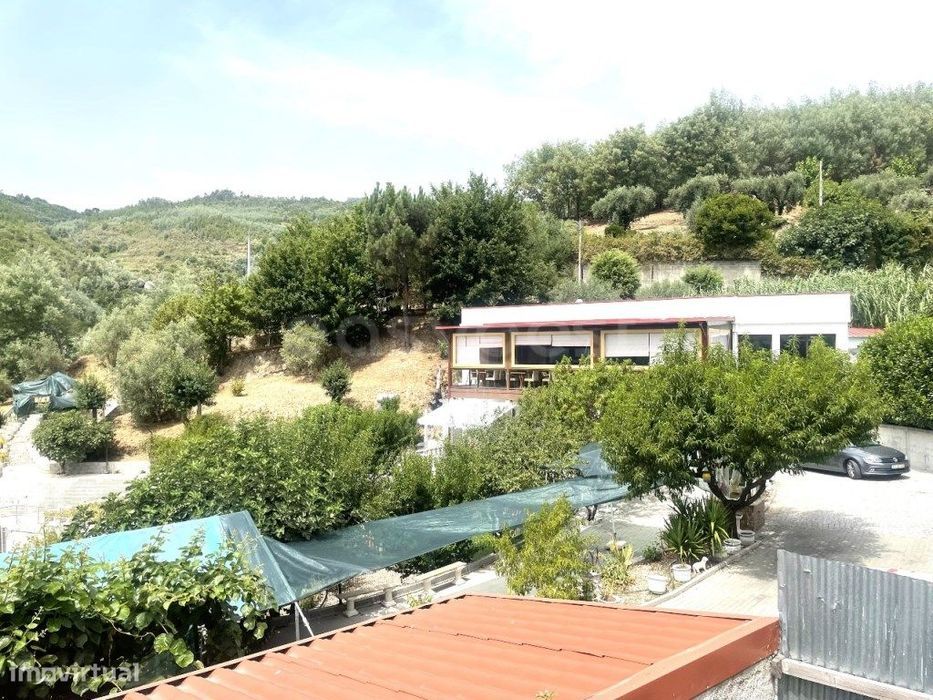 Empreendimento Turístico em Ambiente Rural, com Restaurante de Refe...