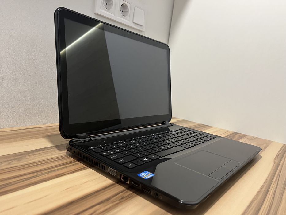 Ноутбук HP 15-d083nr