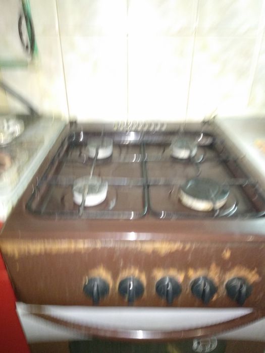 Газовая плита .Б/У