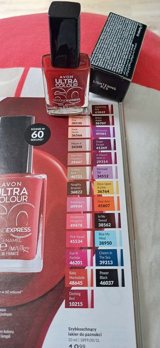 Szybkoschnący lakier do paznokci avon