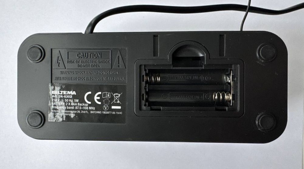 Радіо годинник biltema
