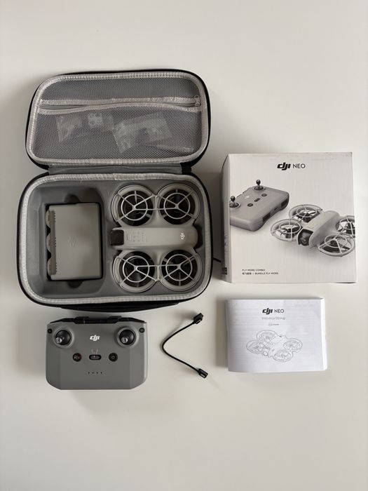 DJI Neo Fly More Combo DJI RC-N3