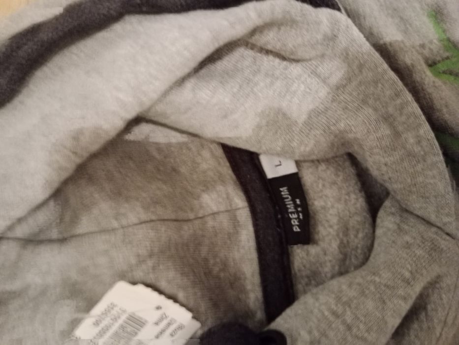 Sprzedam bluzę z pieskiem