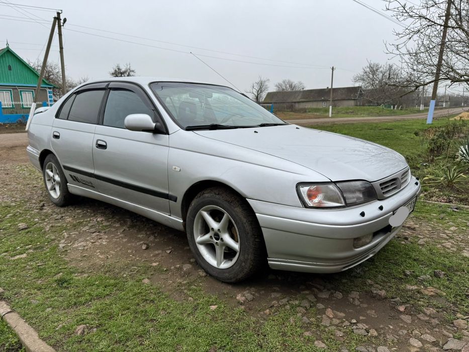 Продам Toyota Carina e