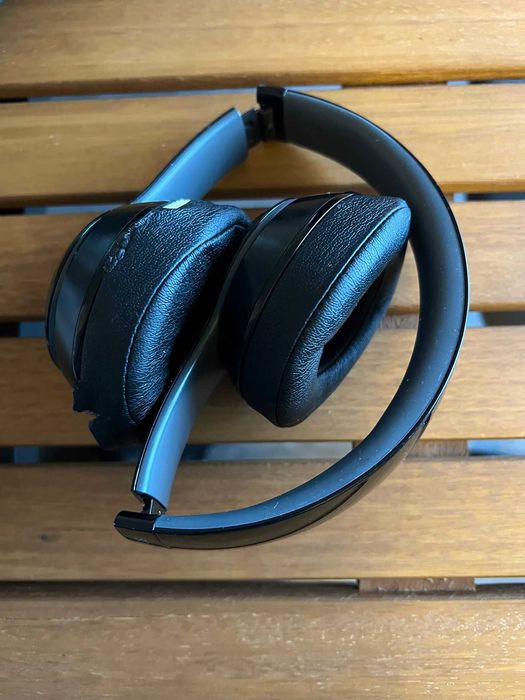 Headphones Beats by Dr. Dre