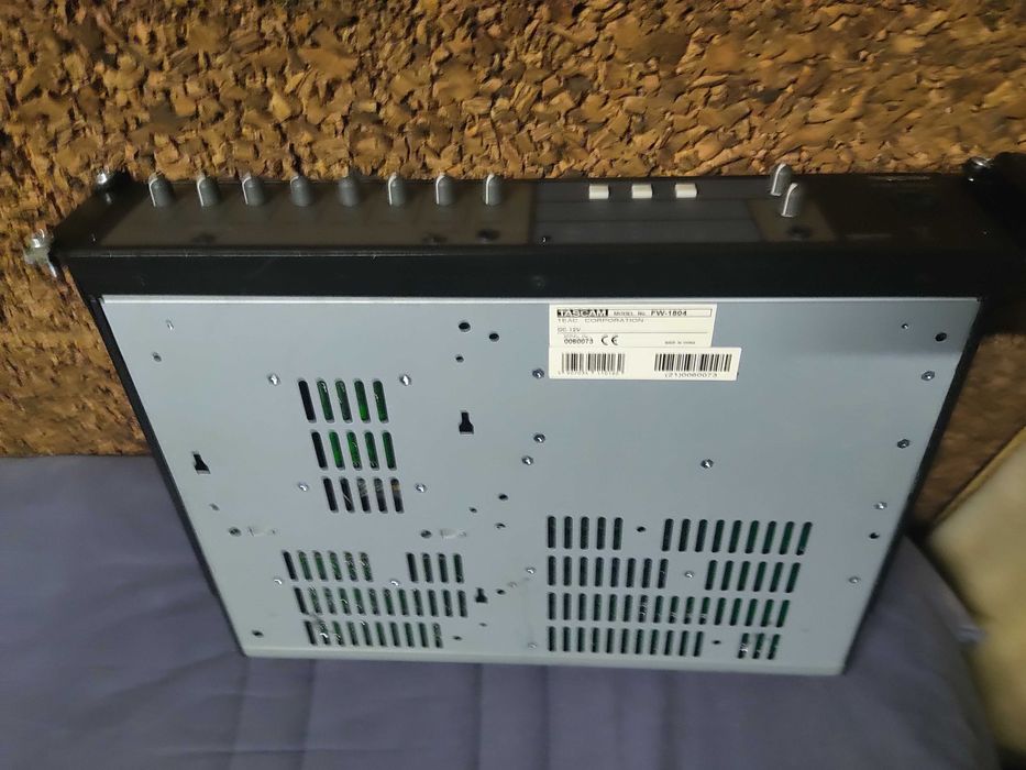 Vendo TASCAM FW-1804