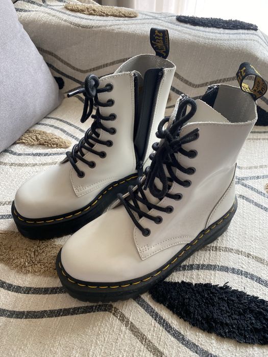 Buty martensy biale