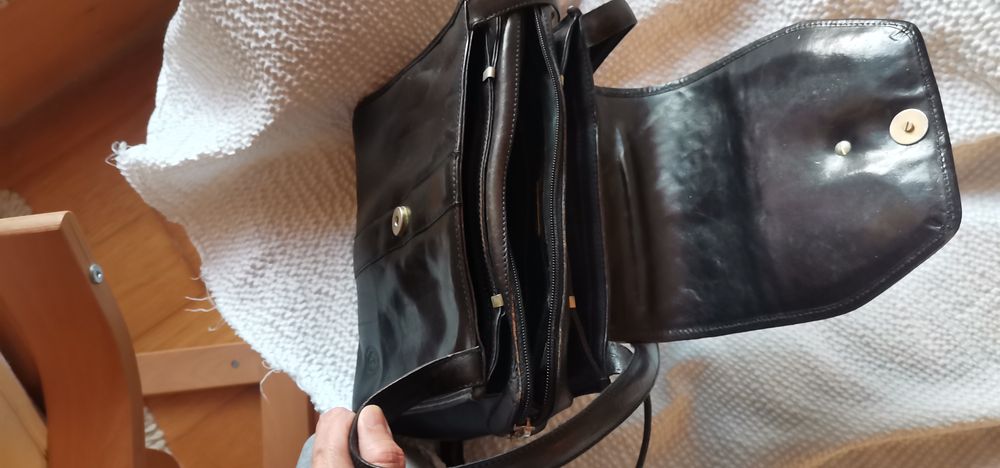 Bolsa de senhora pele