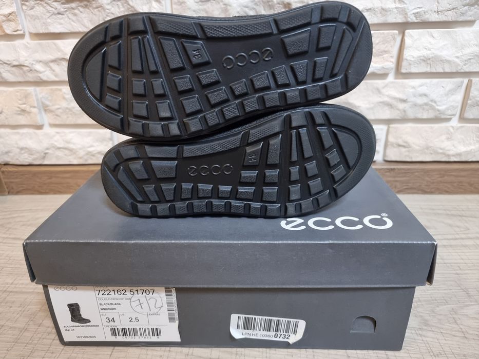 Зимние сапоги для девочки Ecco Urban Snowboarder 34 р.