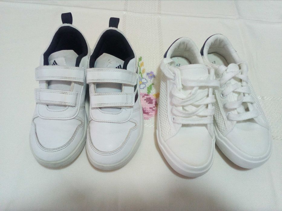 Vendo dois pares de sapatilhas