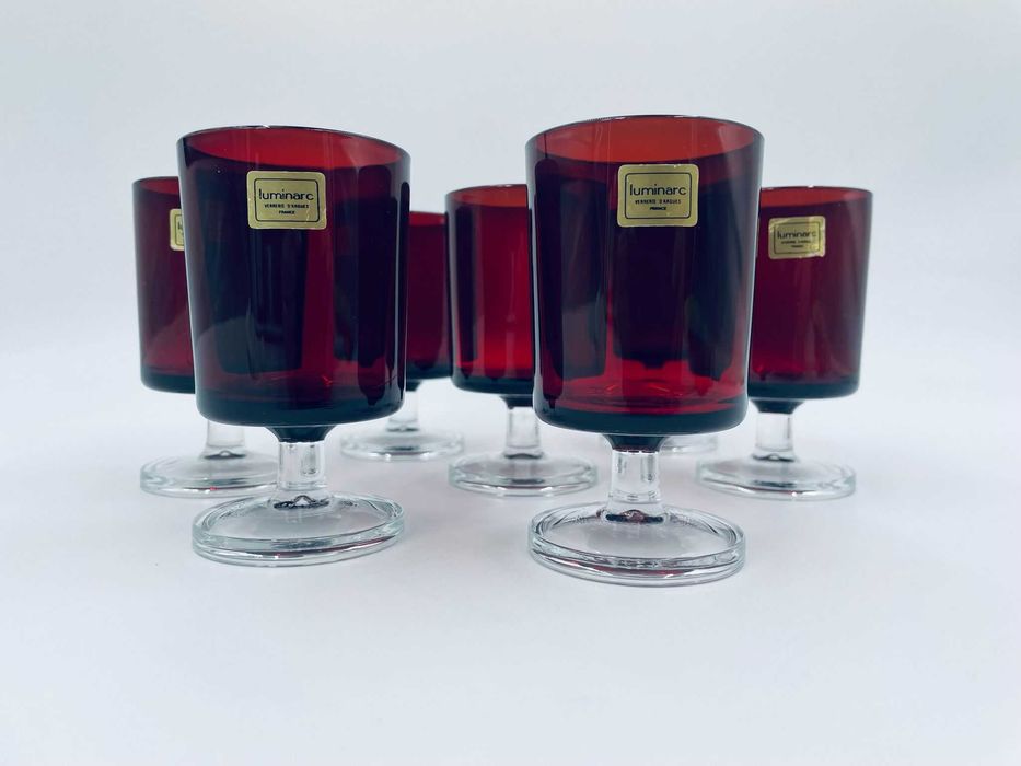Kieliszek, Puchatek czerwony Luminarc lata 60/70-te