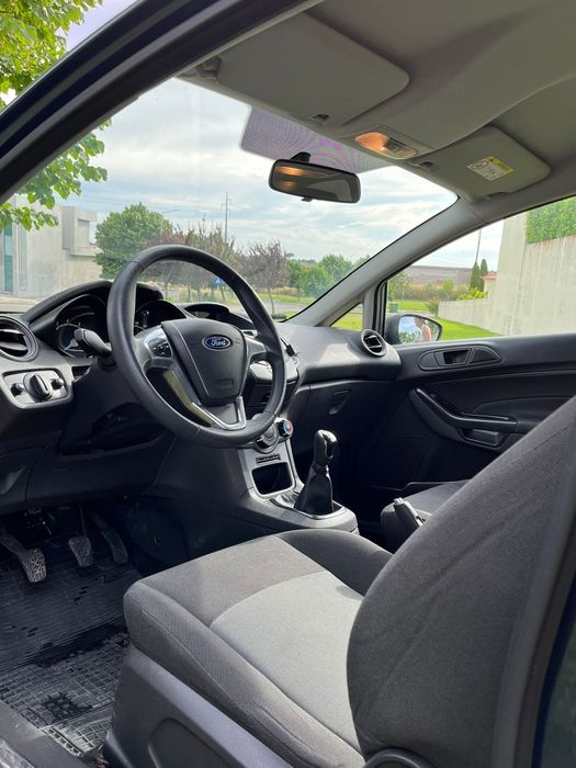 Ford Fiesta em excelente estado - Torres Novas ou Lisboa