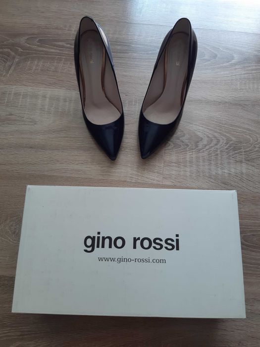 Czarne lakierowane szpilki 37 ½ czółenka Gino Rossi