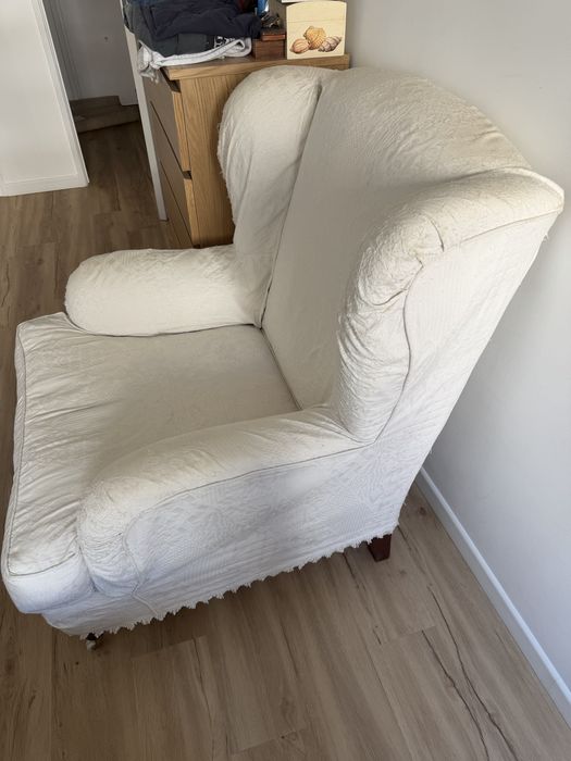 Sofa de orelhas branco