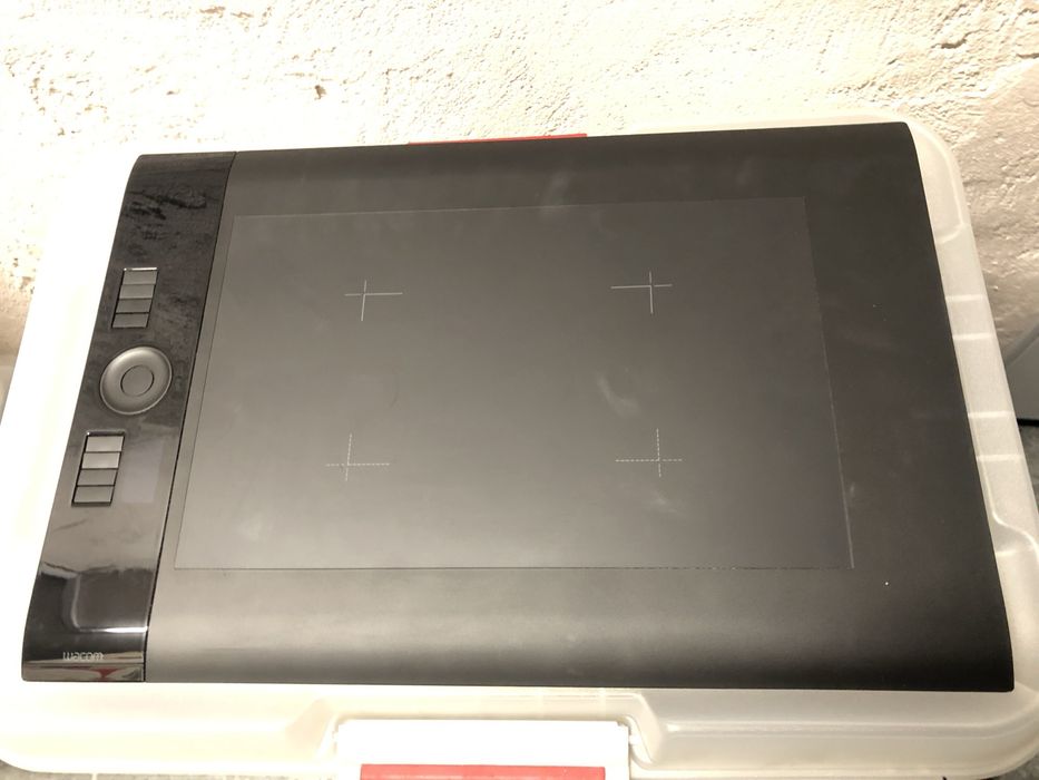 Tablet graficzny Intuos PTK-840