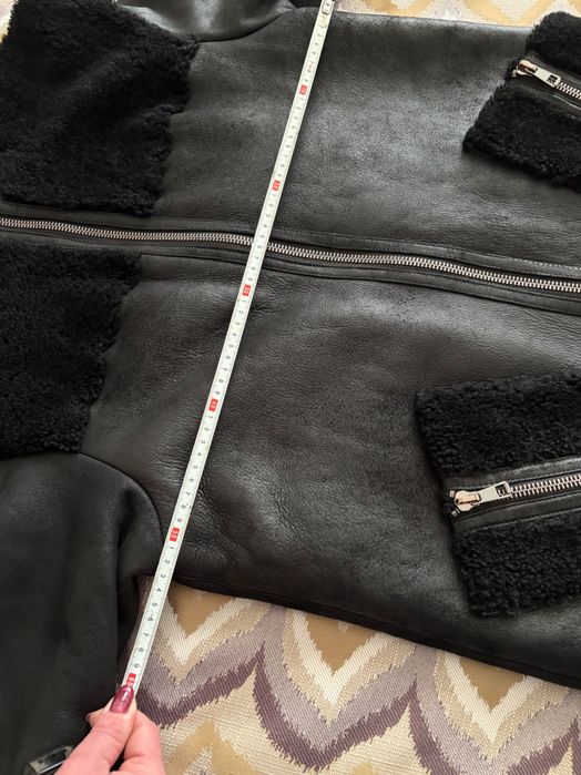 Продам жіночу дублянку Італія