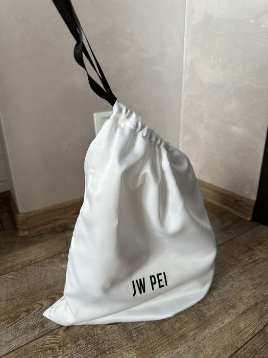 Продам нову сумку JW PEI