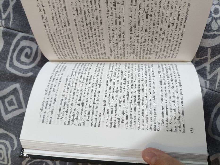 Livro: Explosão Atómica