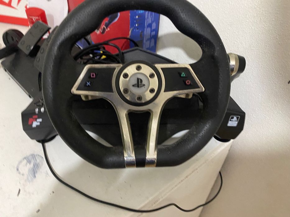 Vendo volante com pedais dá tanto para pc quando para ps3 e ps4