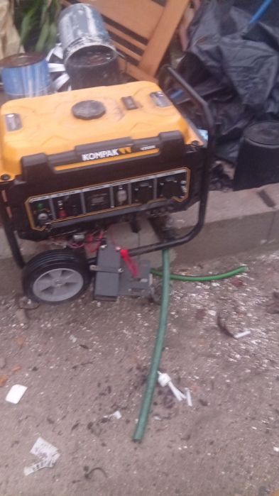 Vendo  gerador novo uma utilização. 270 euros