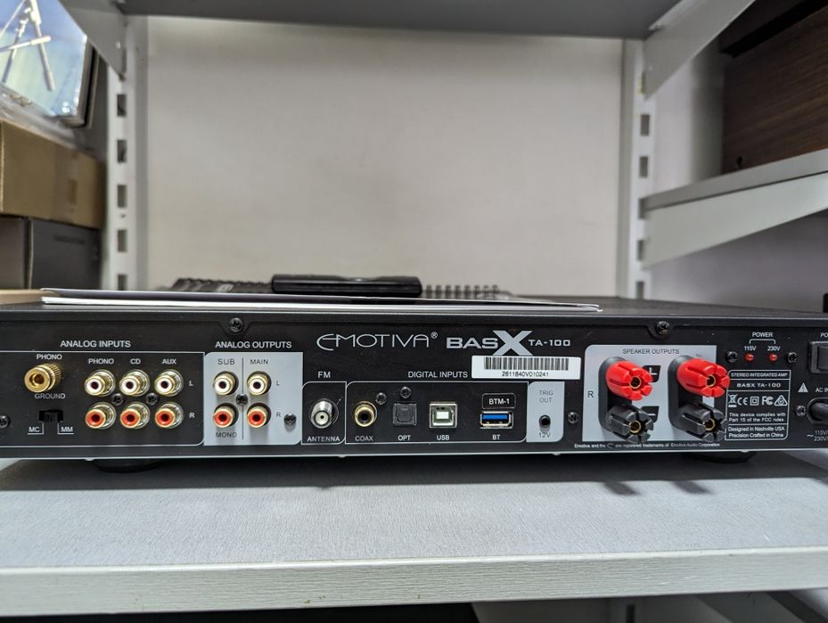 Стерео усилитель Emotiva BasX TA-100. USB-ЦАП, AptX, Bluetooth