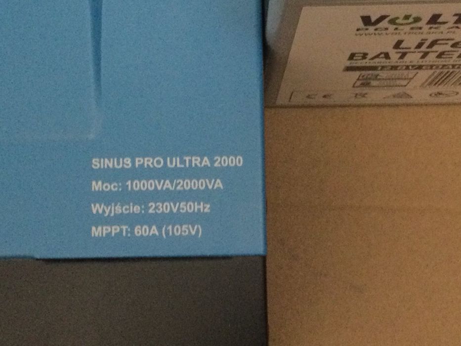 Инвектор VOLT Polska 2 кв и аккомулятор 60 A