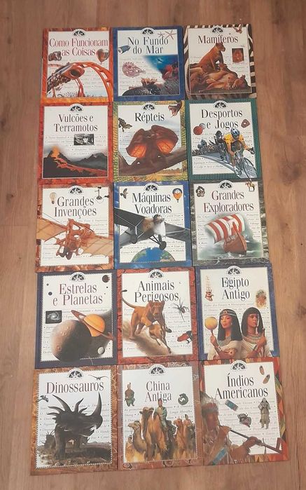 Coleção Á Descoberta, composta por 15 Volumes de capa dura, como novo.