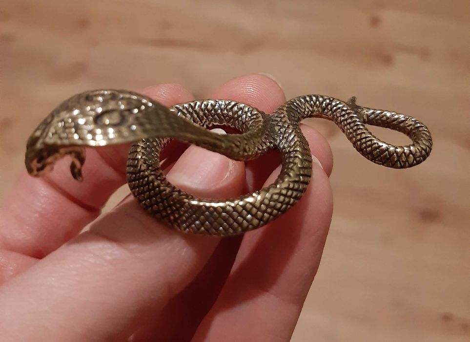 Figurka z mosiądzu wąż kobra dekoracja