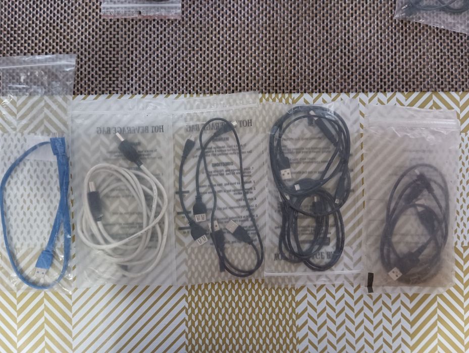 Adapter, kabel, przewód