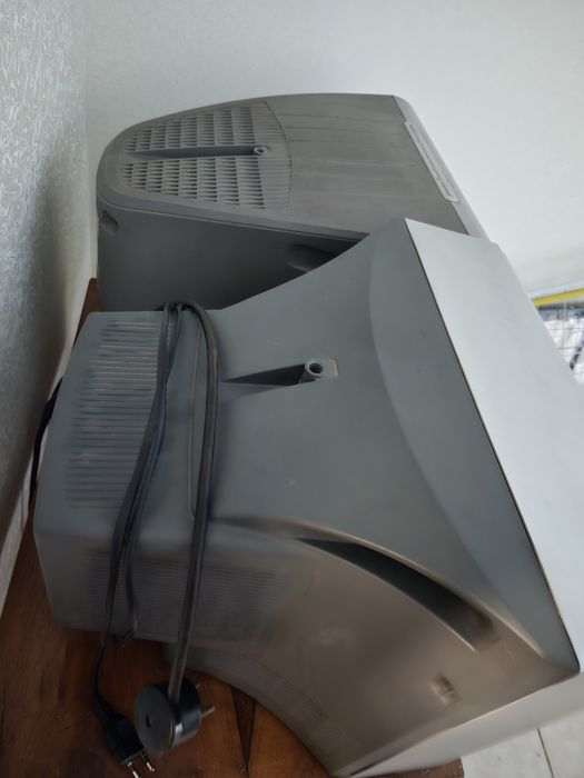 Телевізор Sony trinitron  та Panasonic  б/у