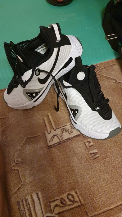 Оригинальные кроссовки Nike