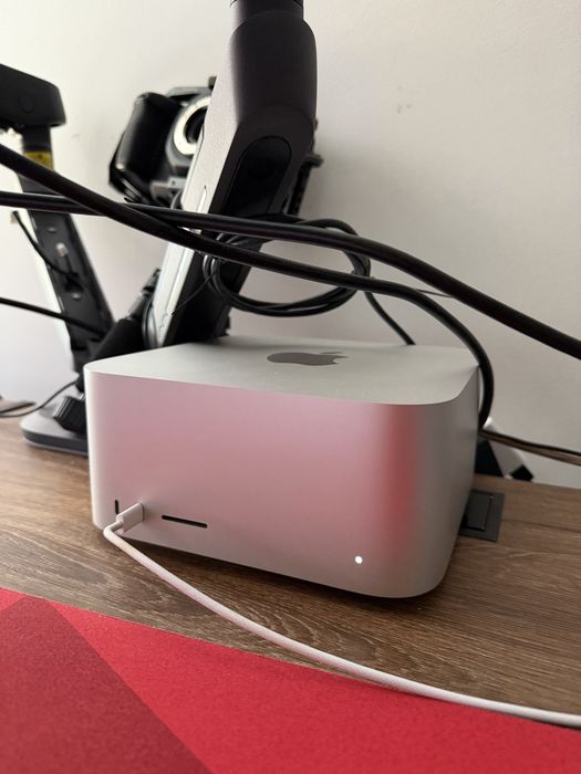 Mac studio m4 max  64gb  16cpu 40gpu 1TB