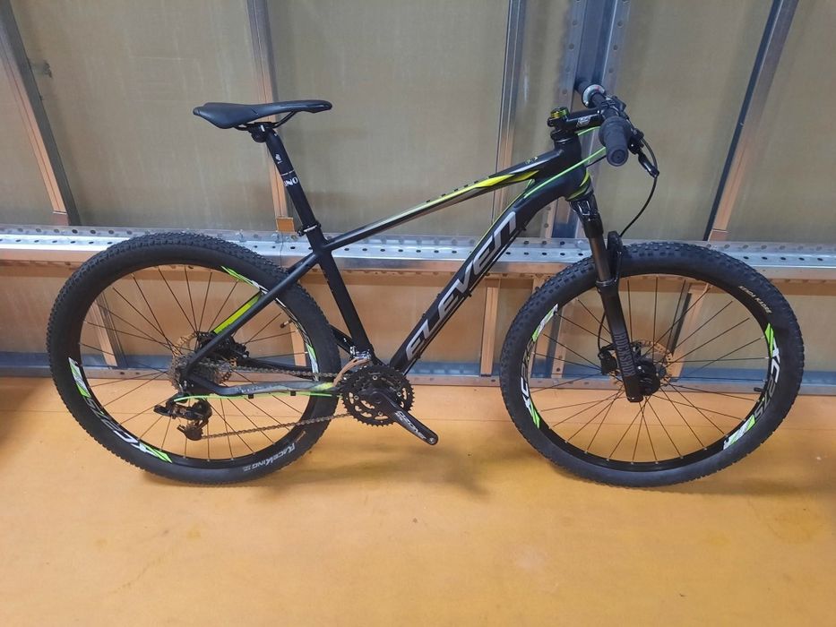 Btt 27.5 m com rock shox a ar barataa