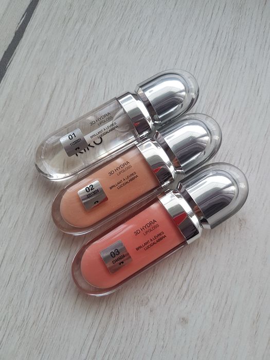 Блиск Kiko milano 3 d hydra lipgloss 01 03 04 05 07 09 20 31 41 47 49