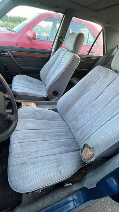 Mercedes-Benz 200D W124