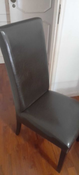Mesa de Vidro com 6 Cadeiras