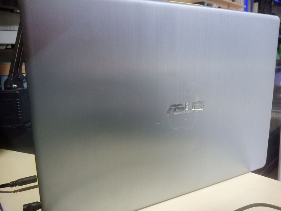 ASUS VivoBook S430U Notebook PC