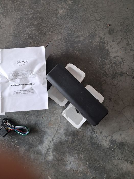 Auto Rádio com entradas USB