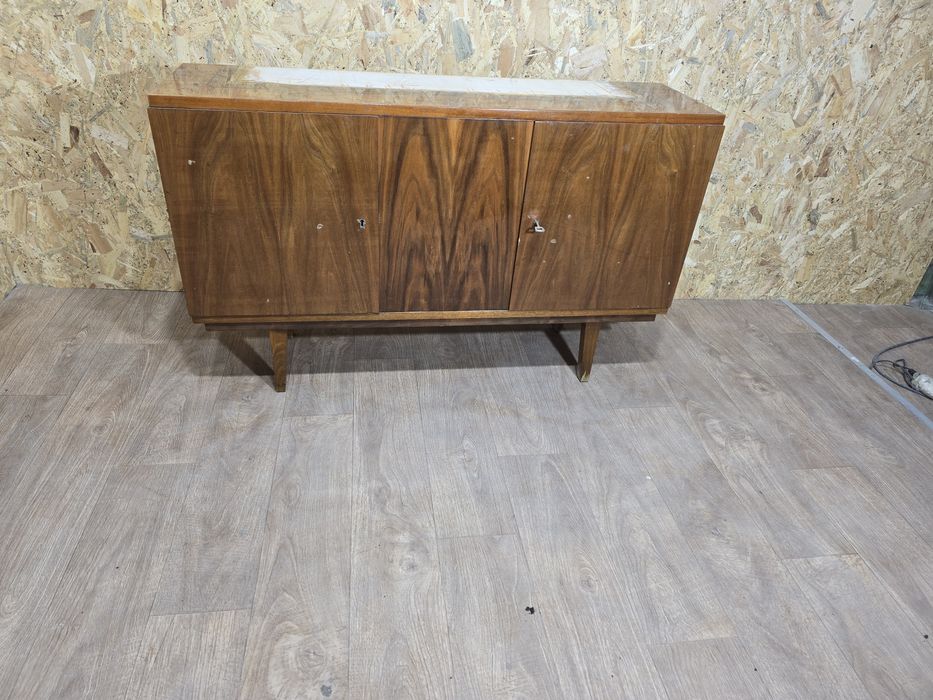 Komoda prl transport