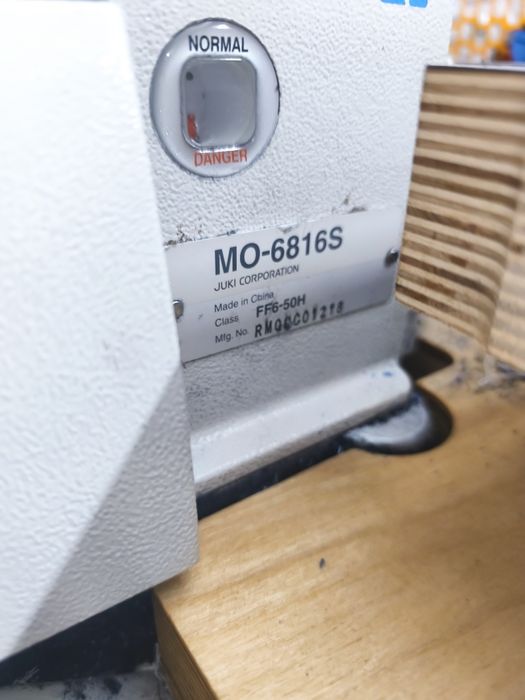 Overlock  Juki MO-6816S