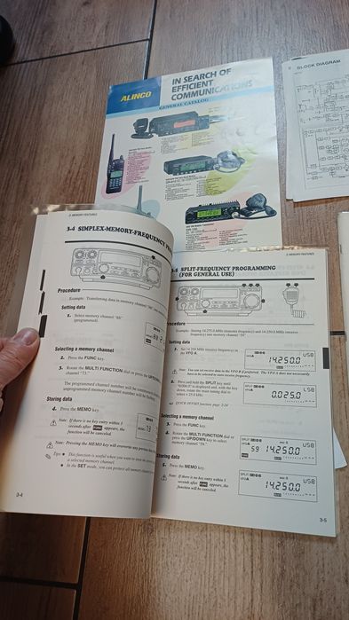 Radio KF Alinco DX70